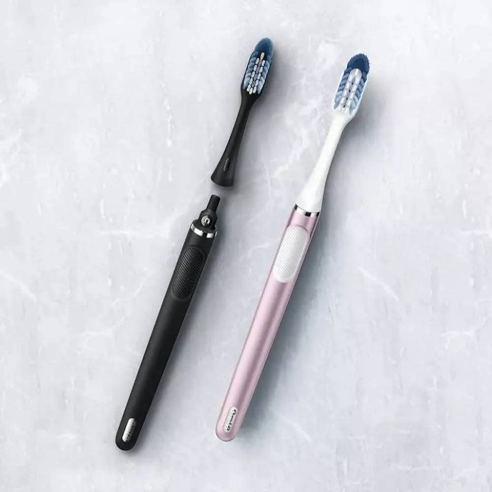 Oral-B Clic Rose Gold Toothbrush with Magnetic Brush Holder - Brand New