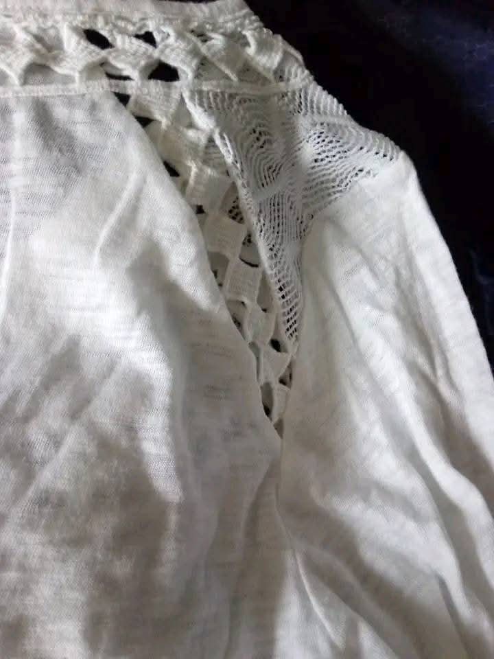 Lucky Brand small oversized basic white blouse