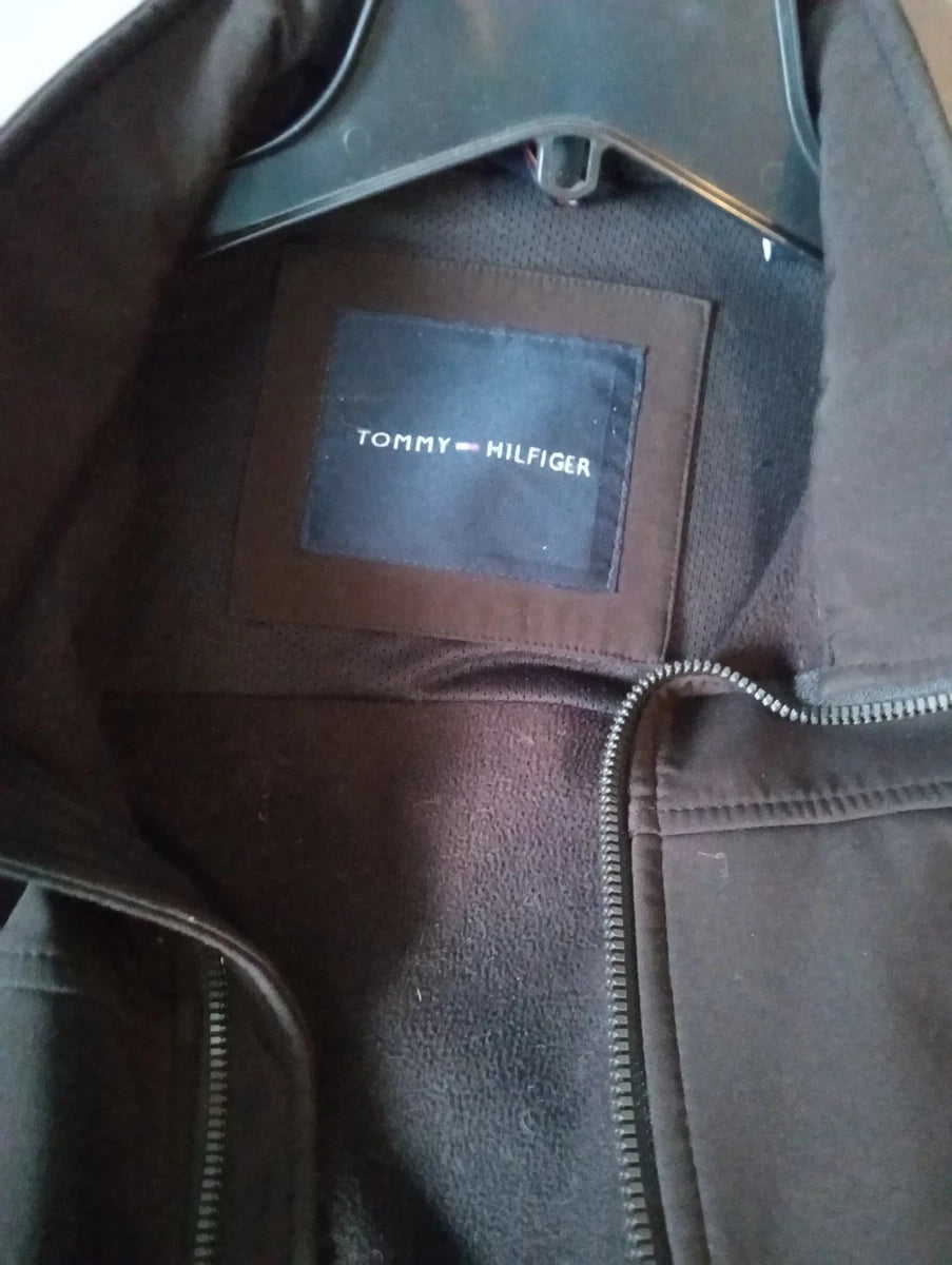 Men's Tommy Hilfiger jacket size M color black. RN # 54163