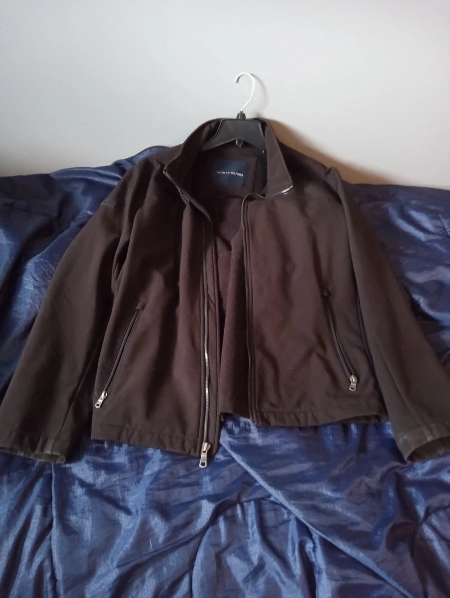 Men's Tommy Hilfiger jacket size M color black. RN # 54163